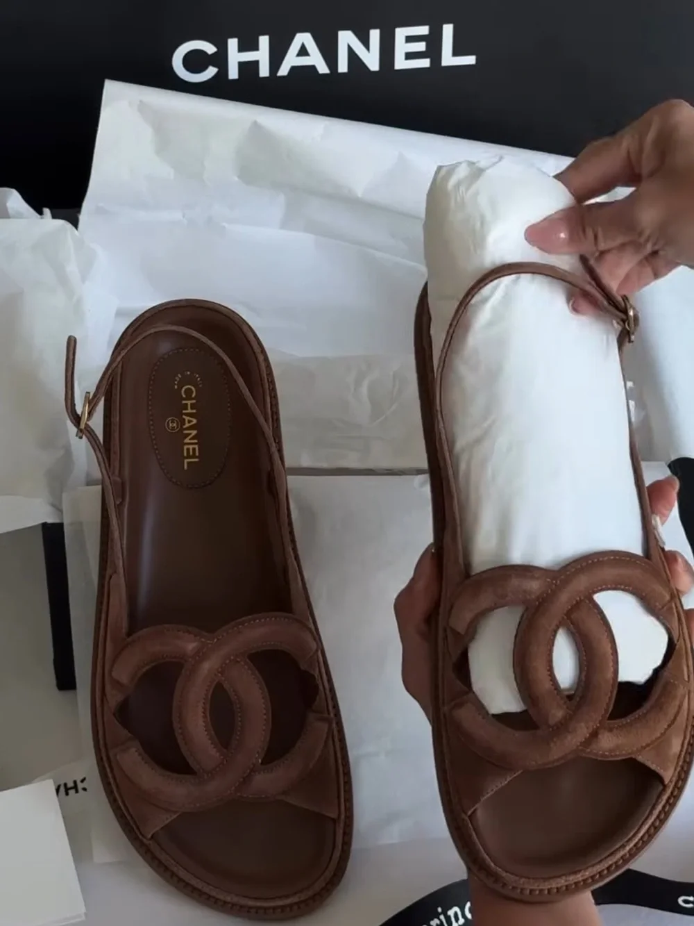 CHANEL Dad sandals 26B Blazy big CC logo suede sandals size 39.5